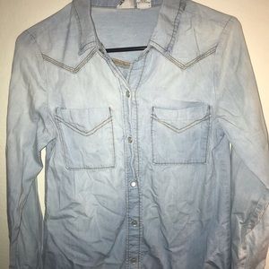 Long Sleeve Chambray top!